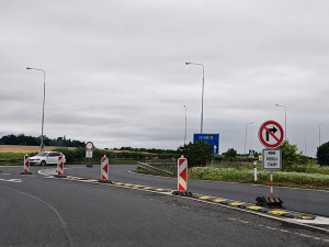 VIDEO: Otevřeno a uzavřeno. Nový zásadní úsek D35 mění dopravu u Olomouce