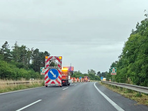 VIDEO: Otevřeno a uzavřeno. Nový zásadní úsek D35 mění dopravu u Olomouce