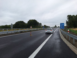 VIDEO: Otevřeno a uzavřeno. Nový zásadní úsek D35 mění dopravu u Olomouce