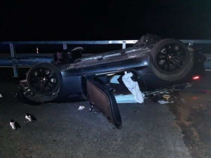 Dvě auta v hromadě štěrku ve dvou dnech. Uzavírka opravovaného úseku D35 u Olomouce zlobí řidiče