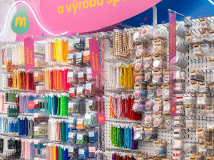 Na Hané se tvoří nejen srdcem, ale také z korálků, vosku i klubíček