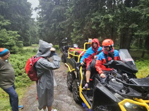 Zranění, vyčerpání, podchlazení. Kvůli špatnému počasí v Jeseníkách vzrostl počet úrazů