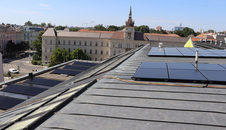 Solární energie pro Moravské divadlo Olomouc. Fotovoltaika pokryje pět procent roční spotřeby