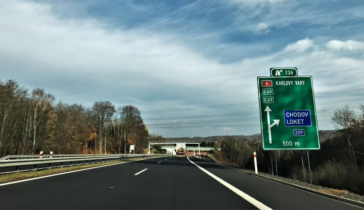 Prodej dálničních známek letos výrazně narůstá oproti číslům z loňského roku