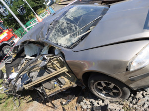VIDEO: Zběsilá honička ve Šternberku, řidiče na pervitinu po kilometru smetl vlak
