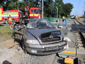 VIDEO: Zběsilá honička ve Šternberku, řidiče na pervitinu po kilometru smetl vlak