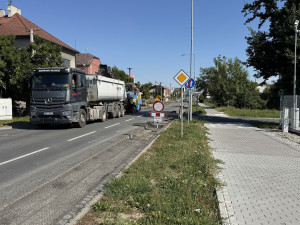 Uzavírka průtahu Litovlí je zpět. Zakázku ošidila mafie firem, politiků a úředníků na kraji