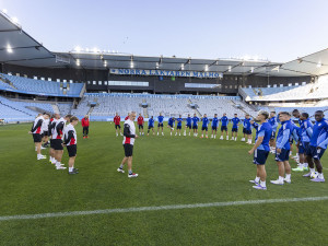 Tým Sigmy při tréninku na stadionu Eleda