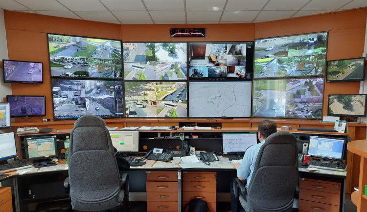 Operační středisko městského kamerového dohlížecího systému - ilustrační foto