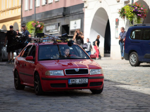 Scény jako z Kobry 11 v Olomouci. Na Hané vzniká akční snímek plný kaskadérských kousků
