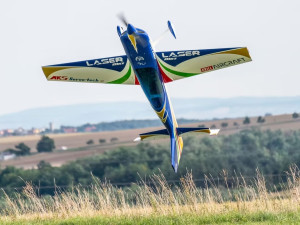 TIP NA VÍKEND: Letecká show nad Olomoucí. Do vzduchu zamíří obří modely i akrobatický pilot Kopfstein