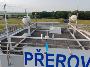 Drony pod drobnohledem. Oblast strategického letiště v Přerově nově hlídá inovativní technologie