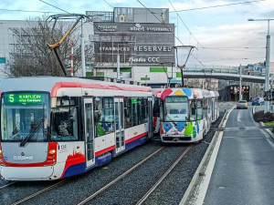 Tramvaje se vrací na Nové Sady, přejezd u Šantovky prošel opravou. Výluka do Neředína trvá