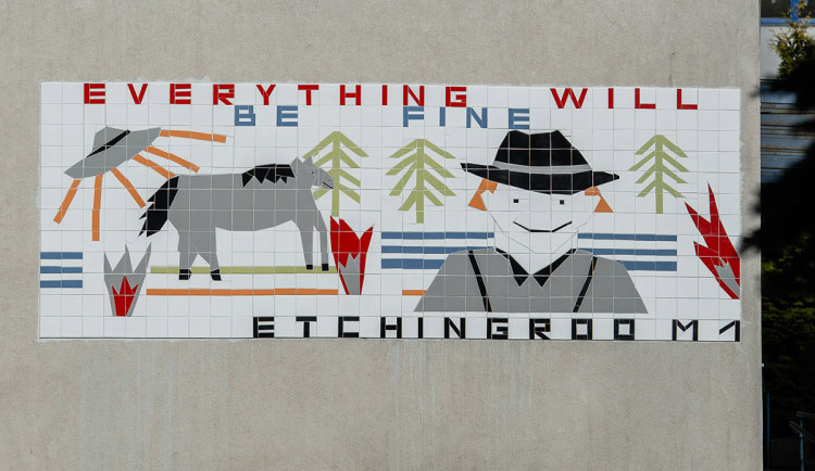 První dílo letošního ročníku Street Art Festivalu v Olomouci na kolejích v Neředíně