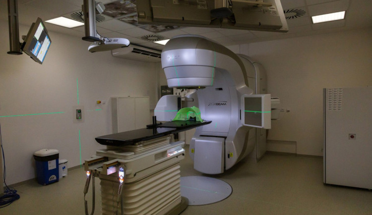 Klíčová zbraň v boji proti nádorům. FN Olomouc pořádá speciální prohlídky ozařoven