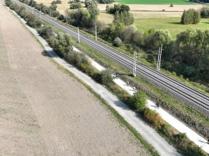 Cyklodálnice podél trati. Mezi Olomoucí a Štěpánovem slouží nová trasa za 105 milionů