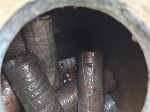 Báň radnice v Hranicích skrývala mince či fotografie módy. Věž prochází opravou