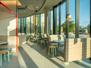 McDonald's v kraji expanduje. Pobočka v Šantovce prošla modernizací, chystají se další