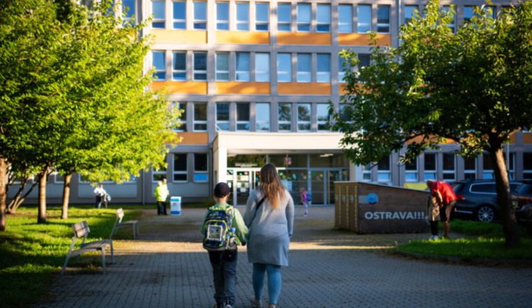 Ostravské sportovní hry startují šestý ročník. Vydejte se také pěšky do školy
