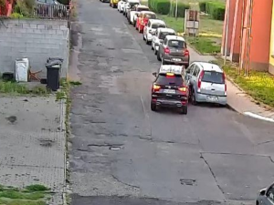 Řidič v Olomouci naboural Mitsubishi, od nehody ujel. Policie hledá svědky