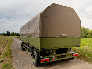 PANAV_valníkový přívěs s plachtovou nástavbou pro AČR_02