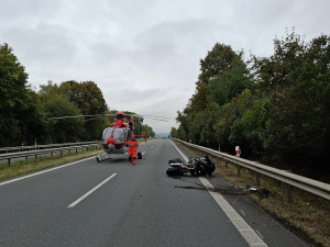 K Mohelnici dvakrát letěl vrtulník. Vážné nehody zablokovaly vytížený tah
