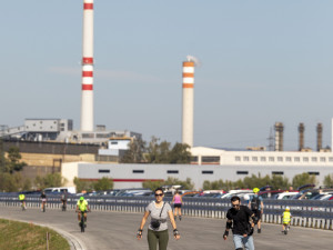 FOTO: Ochutnávka vytoužené D1. Nová dálnice u Přerova přilákala tisíce lidí