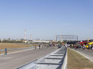 FOTO: Ochutnávka vytoužené D1. Nová dálnice u Přerova přilákala tisíce lidí