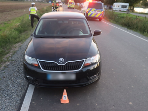 Policie hledá svědky nehody u Nákla, kolař po střetu s autem skončil v nemocnici