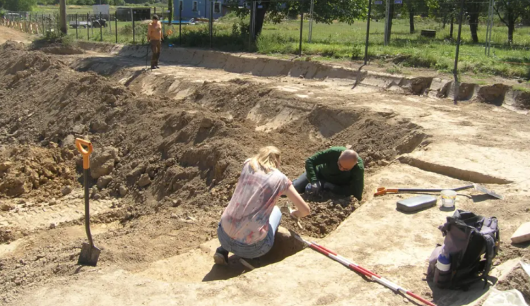 Archeologové objevili na okraji Šumperka dosud neznámou pravěkou osadu