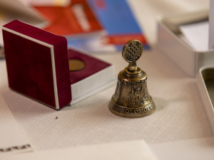 Ohlédnutí o čtvrt století zpět. Historická chlouba Olomouce vydala časovou schránku