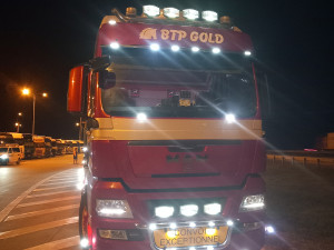 VIDEO: Na pokutách dlužili cizinci skoro milion. Botička firmu donutila zaplatit