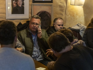 VOLBY 2025: Po sečtení většiny okrsků v Olomouckém kraji drtivě vede ANO