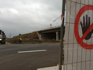 FOTOGALERIE: Půl kilometru asfaltu denně. Stavba D1 u Přerova je v poslední fázi