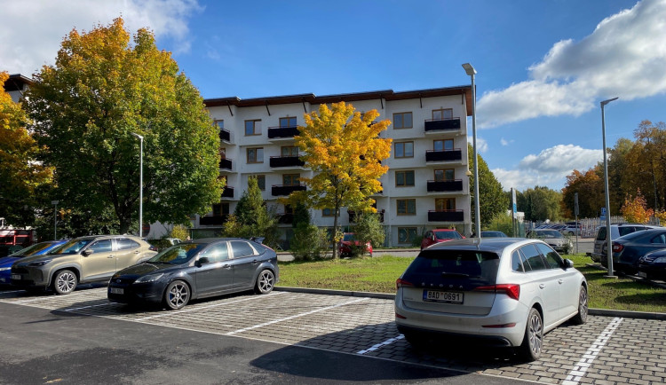 Havířov otevřel nové parkoviště s 65 místy, vybudování stálo 11,5 milionu korun