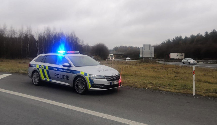 Dva kilometry v protisměru. Šofér zazmatkoval na dálnici D35 u Olomouce