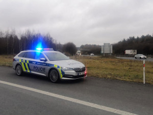 Dva kilometry v protisměru. Šofér zazmatkoval na dálnici D35 u Olomouce