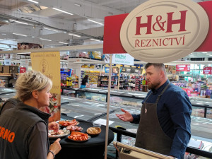 Den regionálních výrobců provoněl supermarket Terno Olomouc. Grilovalo se a vařilo