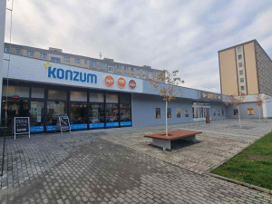 Z Jednoty je Konzum 24/7. Samoobslužný obchod v Jeseníku otestovala i první dáma