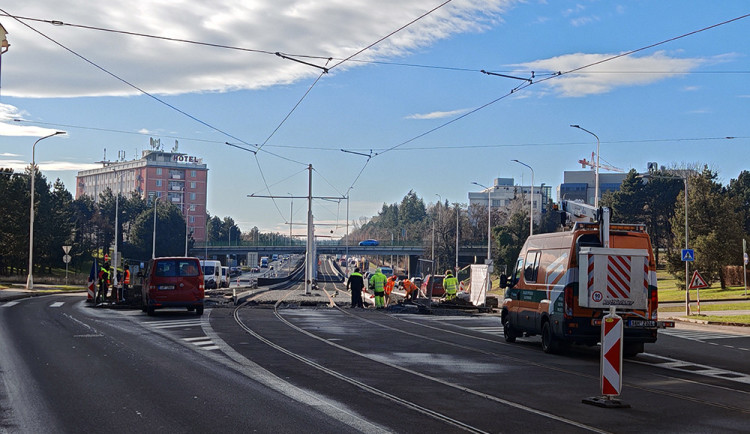 size4-17383252904258-124-rychlejsi-jizda-a-nizsi-hlucnost-modernizace-tramvajove-trati-v-olomouci-miri-do-finalni-faze