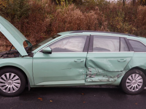 Po nehodě u Lipiny řidič s vozíkem ujel do Opavy. Policie hledá svědky