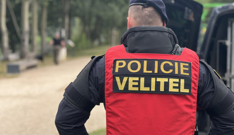 Policisté v Mariánských Lázních našli pohřešovaného seniora