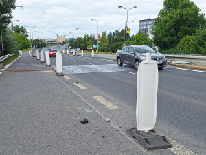 Zdržení na průtahu Olomoucí. Začíná oprava mostu u Baumaxu, potrvá do prosince