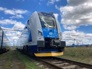 Ochromená železnice. Vlaky po krádeži kabelů na Přerovsku dál nabírají zpoždění