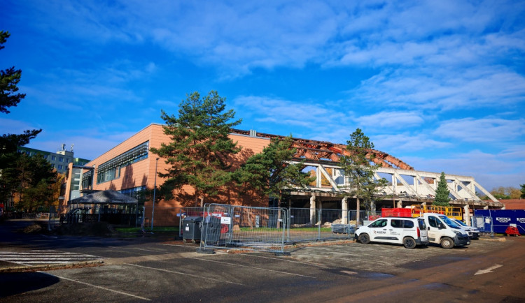 Sportovní hala UP prochází přestavbou