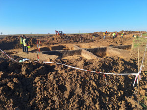 Archeologové objevili při průzkumu D35 u Přerova pozůstatky pravěkých osad