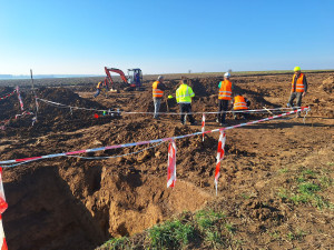 Archeologové objevili při průzkumu D35 u Přerova pozůstatky pravěkých osad