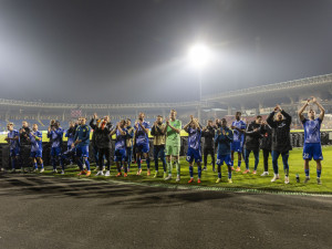 VIDEO: Bitka na tribuně a úspěch na hřišti. Olomoucká Sigma dobyla Jerevan