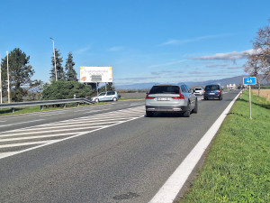 Do Šternberka opět komplikace. Opravy asfaltu si vyžádají kyvadlovou dopravu