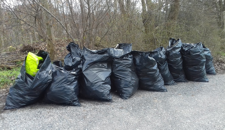 16839139392362-103-mesto-liberec-akce-uklidme-liberec-3